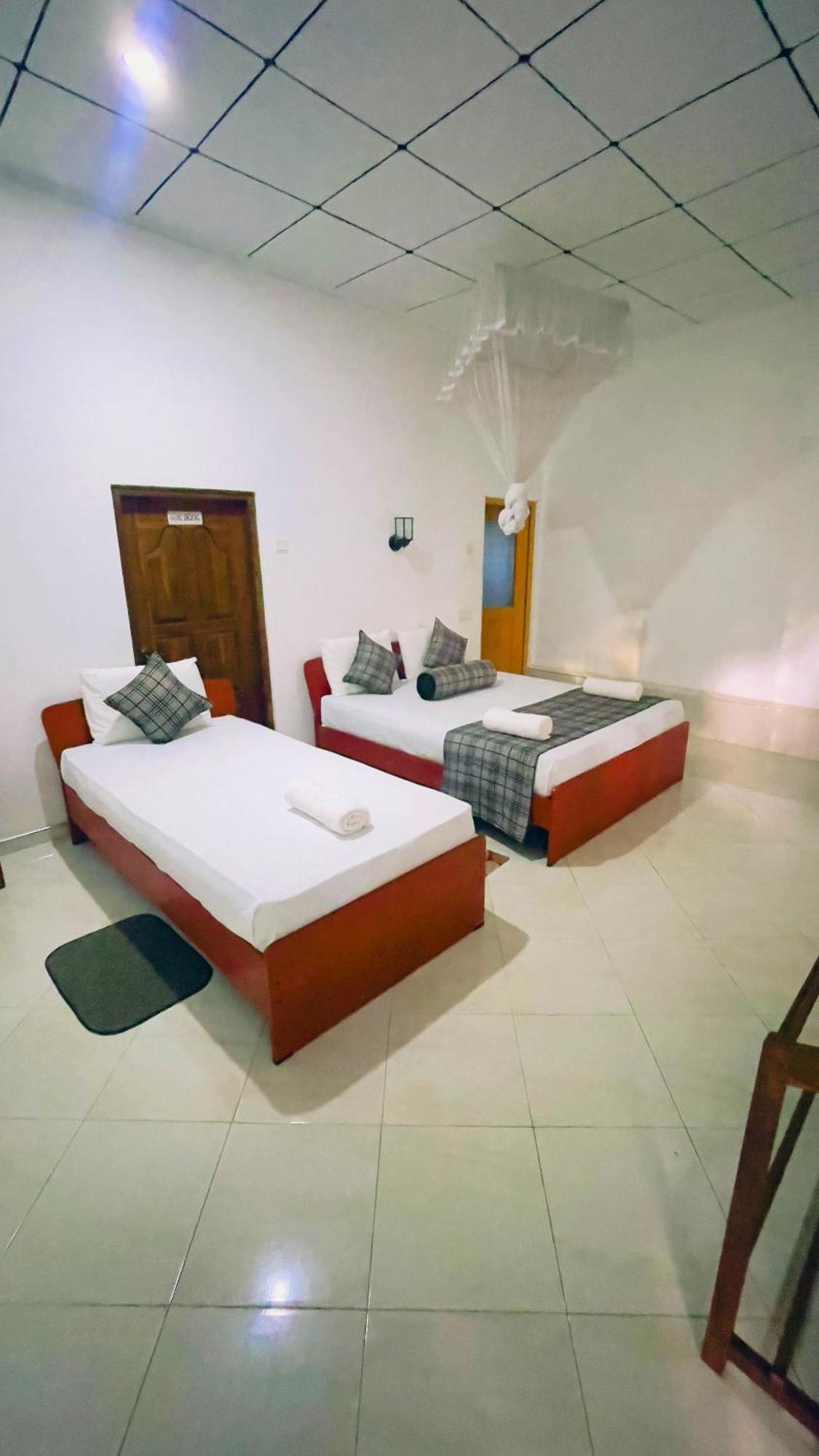 White Eagle Hotel Sigiriya Exterior photo