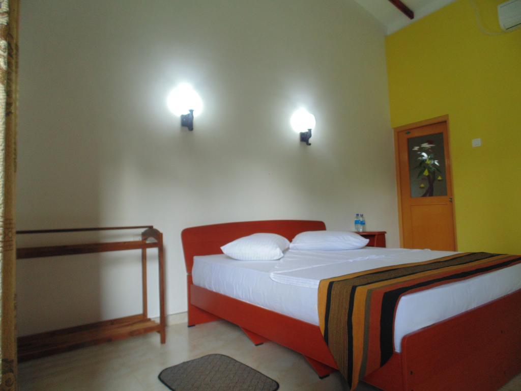 White Eagle Hotel Sigiriya Room photo