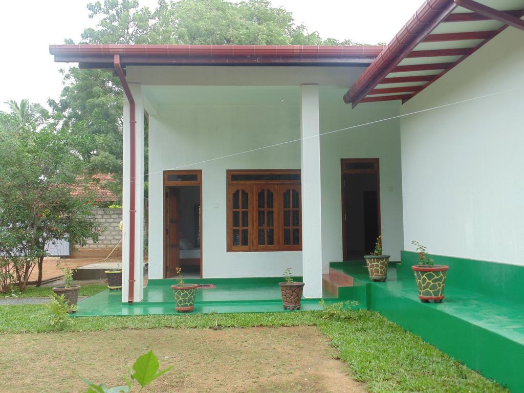 White Eagle Hotel Sigiriya Exterior photo